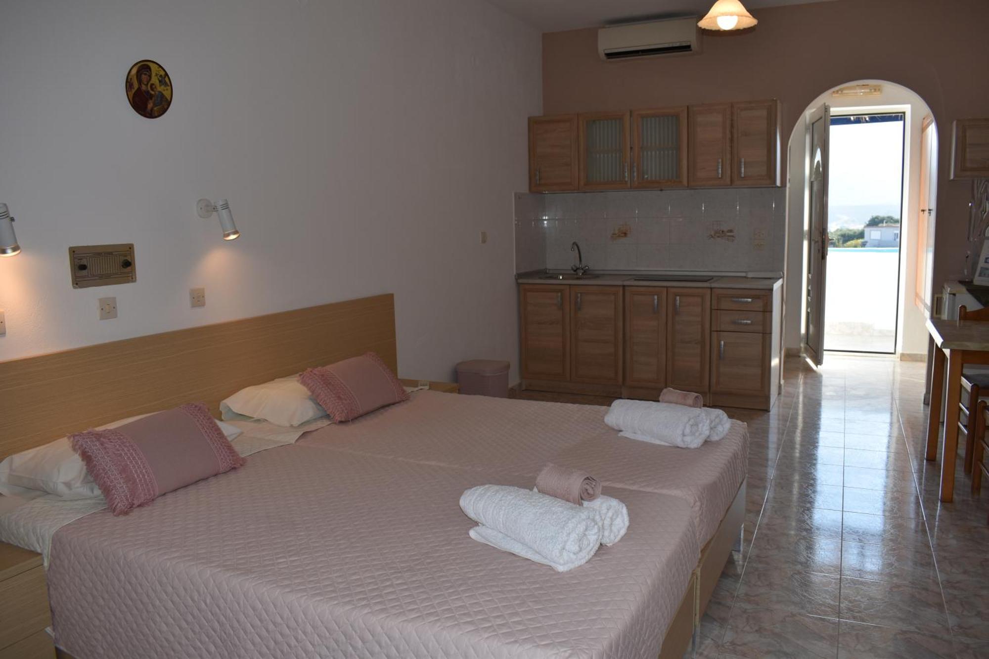 Xenios Zeus * Karpathos Town (Pigadia)